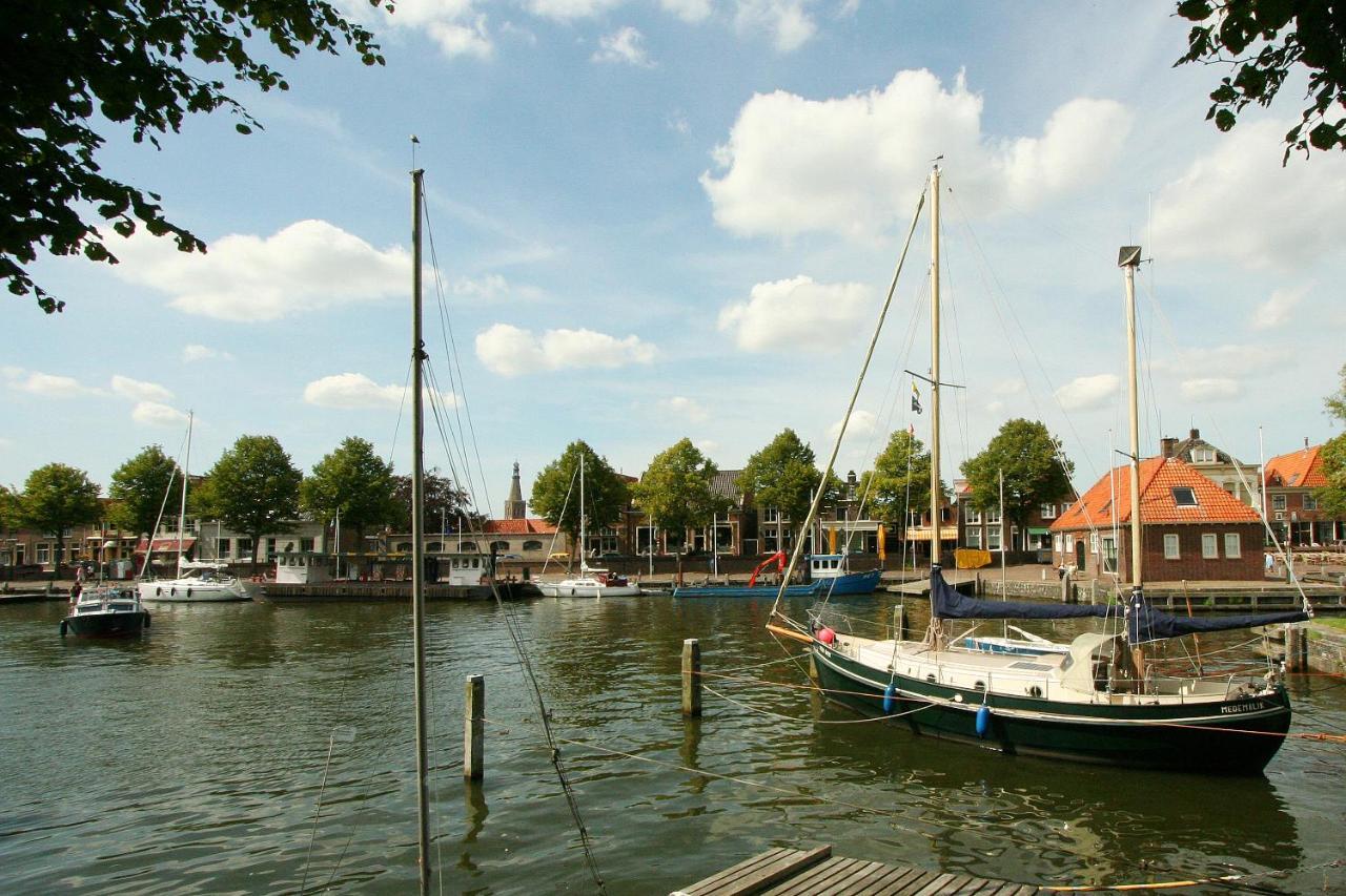 Vissershuisje / Old Fishermans House Medemblik Exterior photo