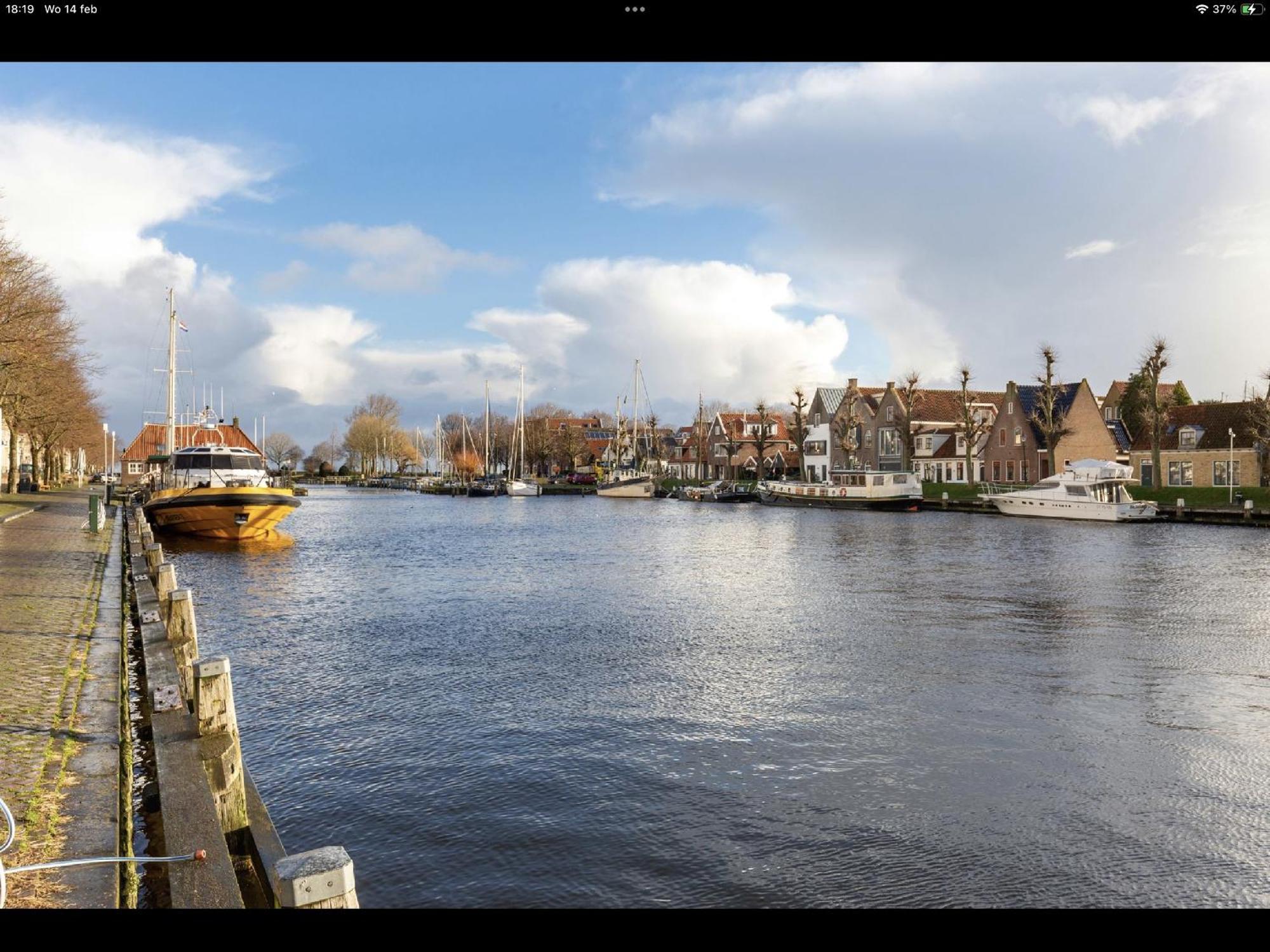 Vissershuisje / Old Fishermans House Medemblik Exterior photo